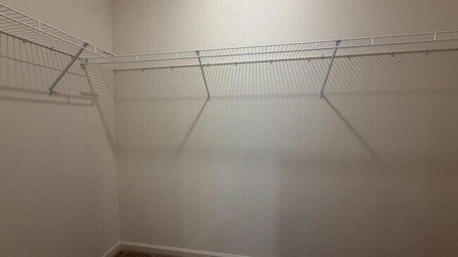 Building Photo - 2153 N Renn Ave