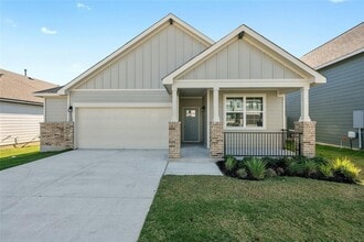 Building Photo - 113 Lasso Cv