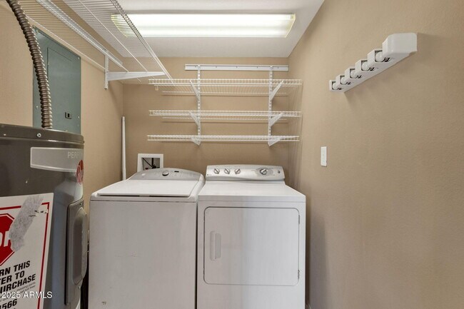 Building Photo - 12438 N Saguaro Blvd