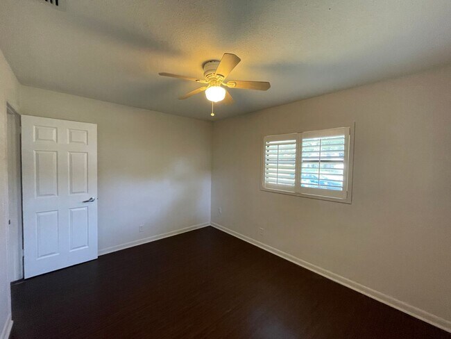 Building Photo - Charming 4 Bedroom, 3 Bathroom Home in Orl...