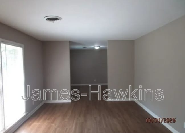 Building Photo - 3858 Antoinette Dr