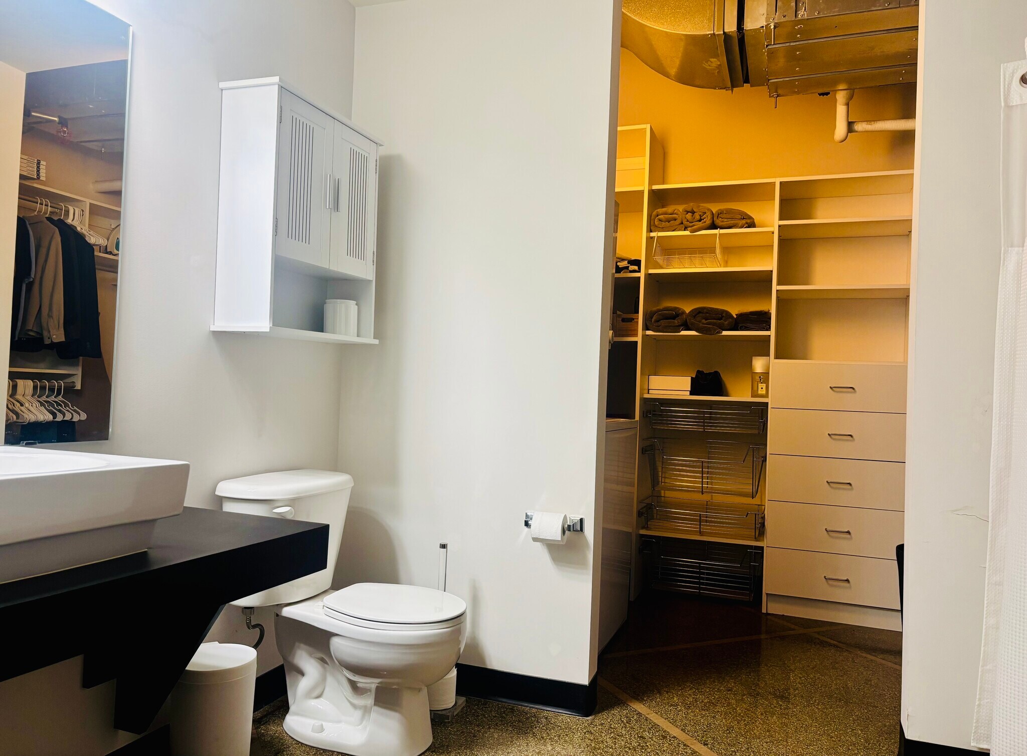 Building Photo - 350 Saint Peter St