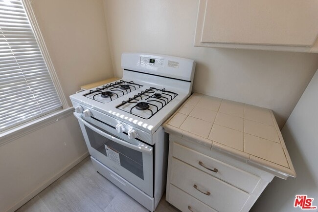 Building Photo - 1940 S Robertson Blvd