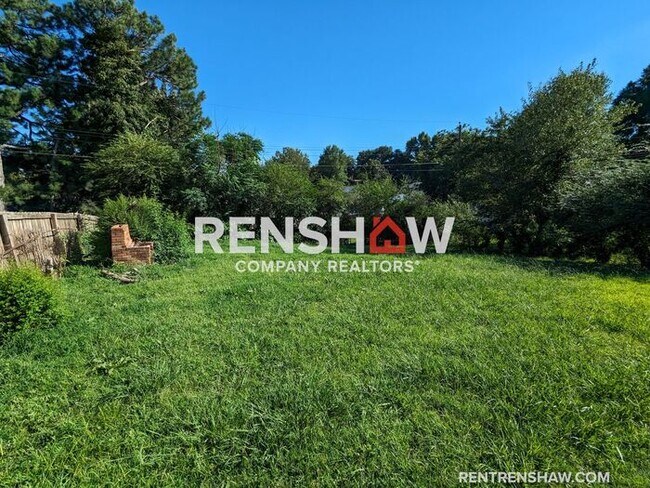 Building Photo - 1863 E. Alcy Rd. - Self Tour Available Thr...