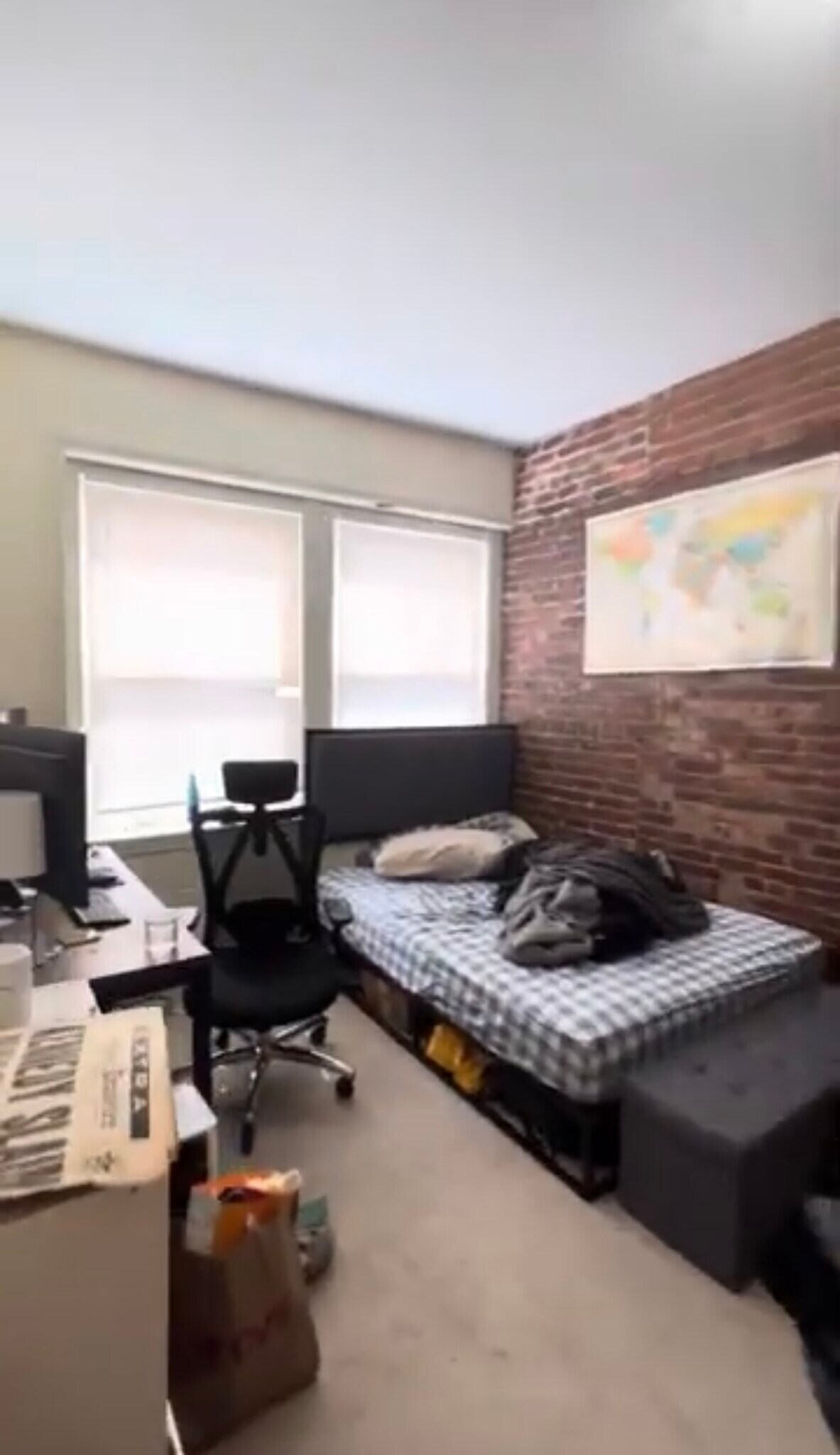 Building Photo - 1404 Beacon St