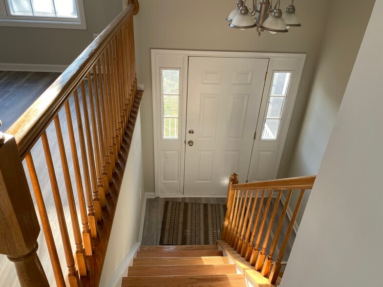 Building Photo - 77 Burdette Dr