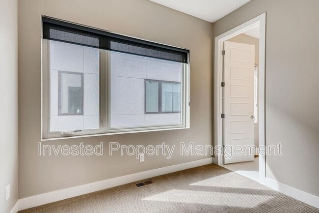Building Photo - 2131 N Marion St