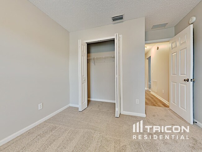 Building Photo - 4300 Lindy Trail