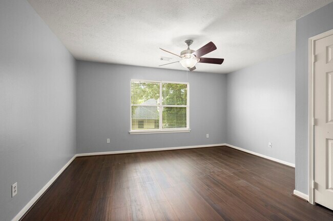Building Photo - 8723 Creek Willow Dr