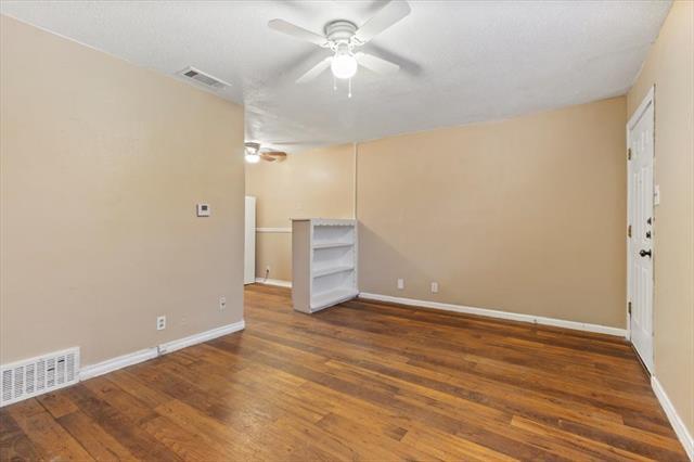 Building Photo - 1029 Custer Rd