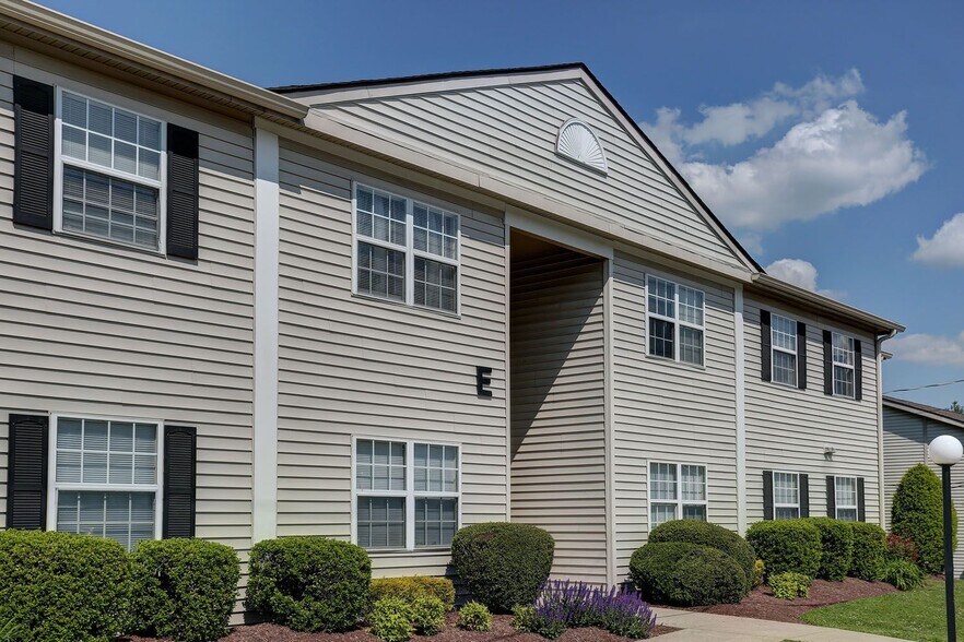 Ridgewood Apartments 2045 Highway 41 S Greenbrier TN 37073