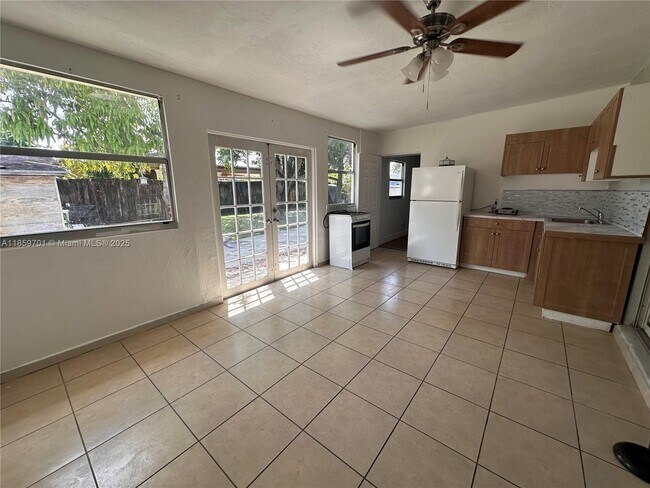 Building Photo - 16901 NW 51st Pl