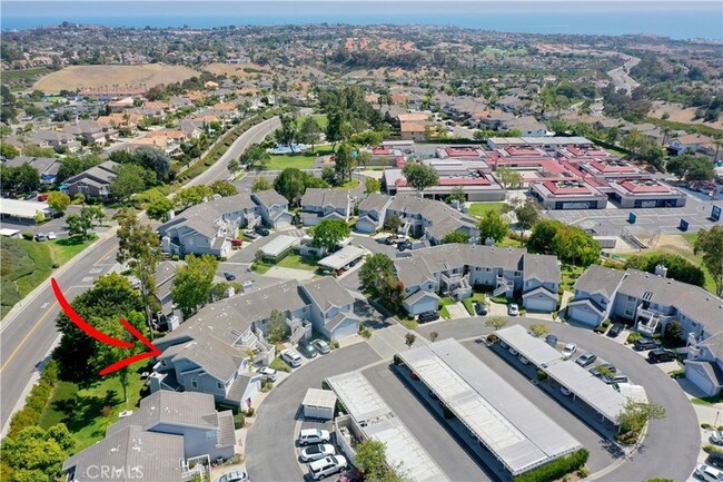 Building Photo - 19 Dover Pl