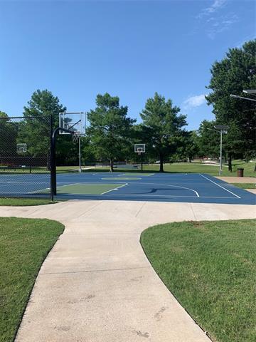 Building Photo - 411 S Benge St