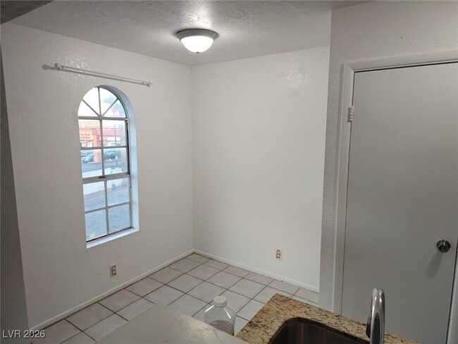 Building Photo - 3602 Gaylord Dr