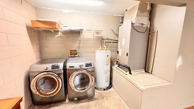 Building Photo - Charming Orlando Retreat – 3BR, 2BA Single-Family Home! WASHER & DRYER INCLUDED!