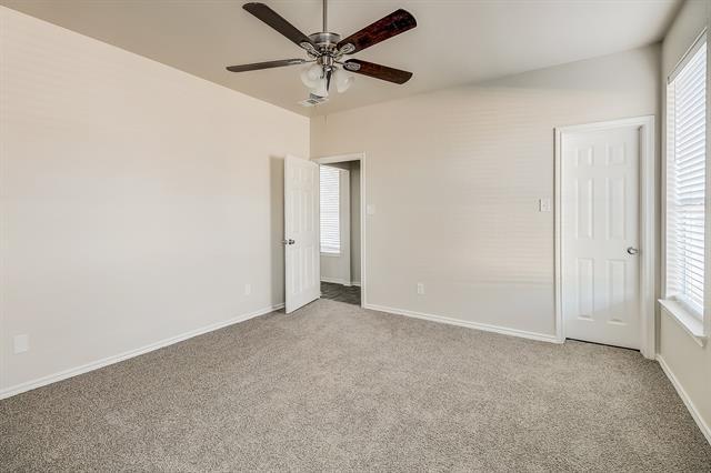 Building Photo - 715 S Parks Dr