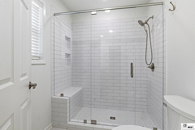 Building Photo - 203 Dupont Dr