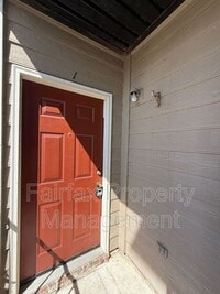 Building Photo - 1309 Hudson Ave