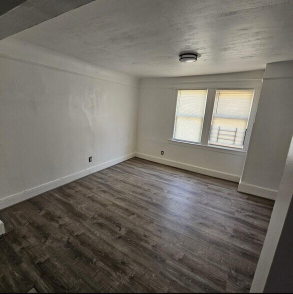 Bedroom - 138 S 10th St