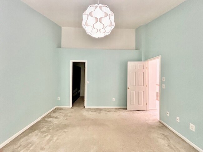 Building Photo - 7503 Westmore Dr