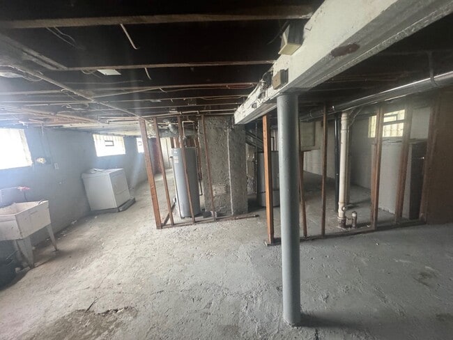 Building Photo - 13302 Cranwood Dr