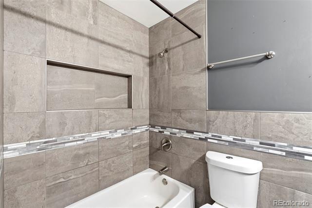 Building Photo - 4882 Sonata Dr