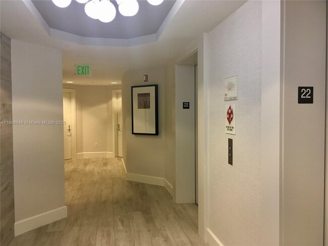 Building Photo - 21055 Yacht Club Dr