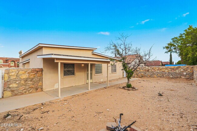 Building Photo - 2369 Joshua Louis Dr