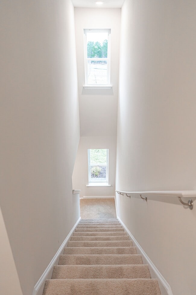 Building Photo - 219 US-1