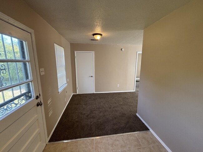 Building Photo - 5122 Pickett Cove