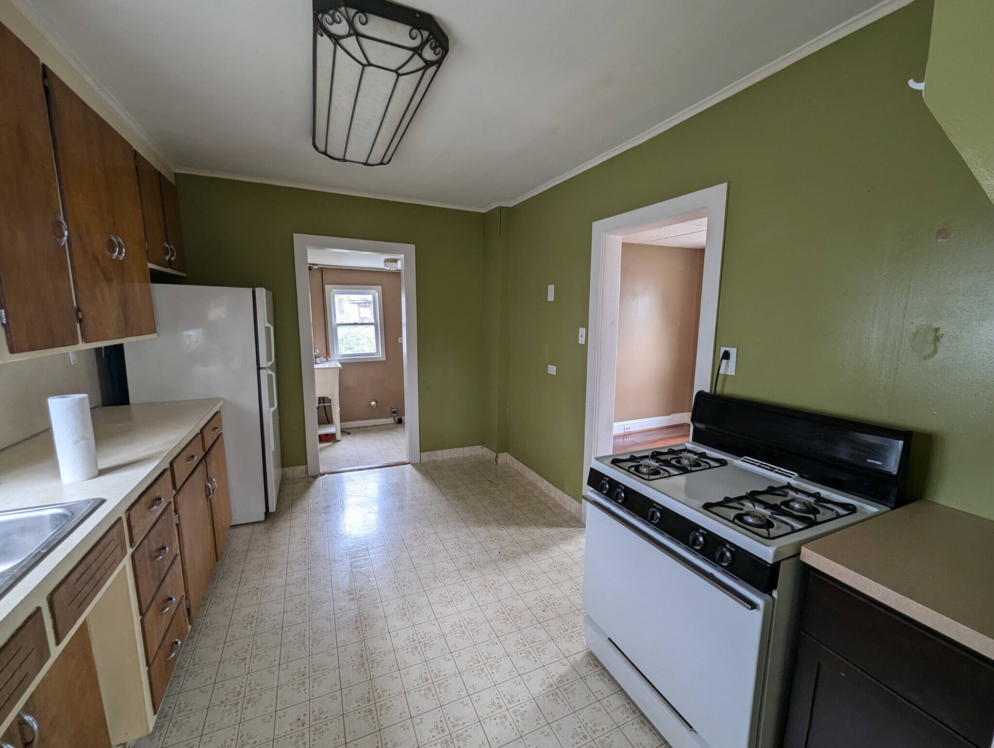 Building Photo - 22 Charlotte Ave