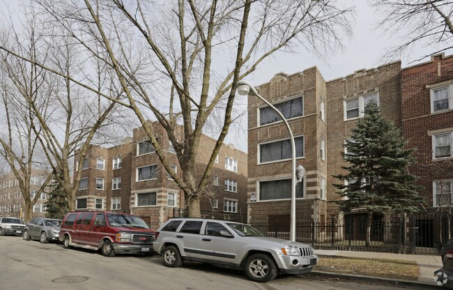 Building Photo - 7601 S Kingston Ave