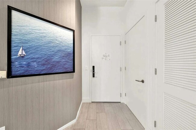 Building Photo - 4010 S Ocean Dr