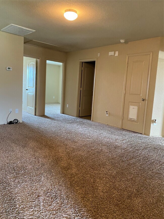 Building Photo - 23251 Gallanda Dr