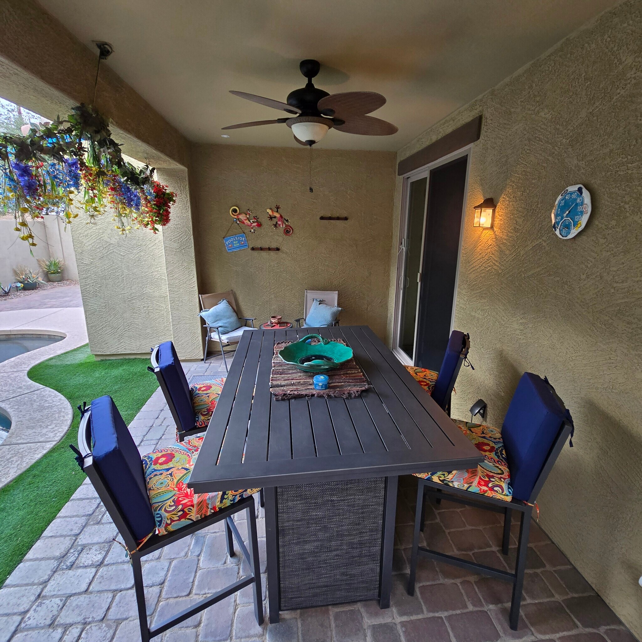 Building Photo - 280 E Indigo Dr