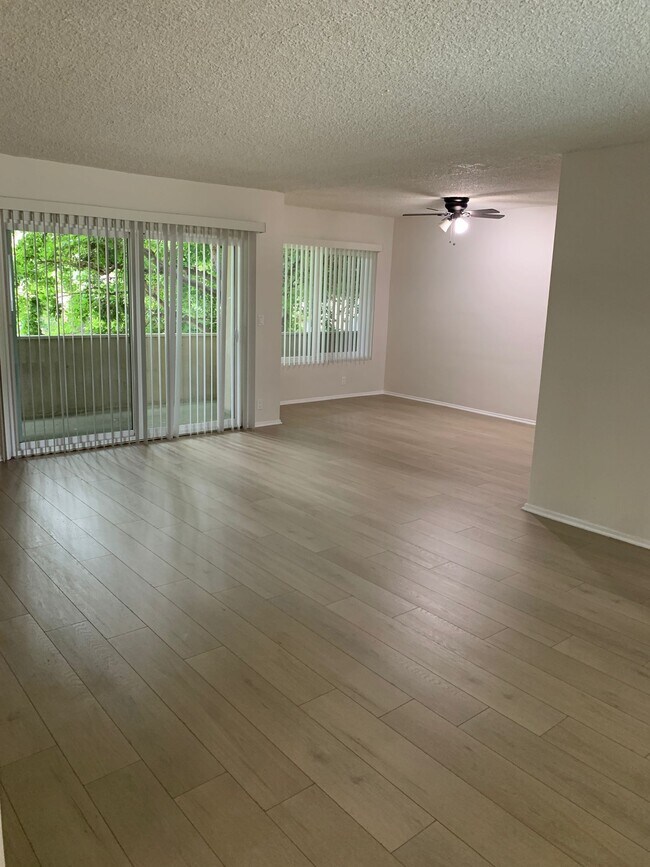 Building Photo - 5000 Coldwater Canyon Ave