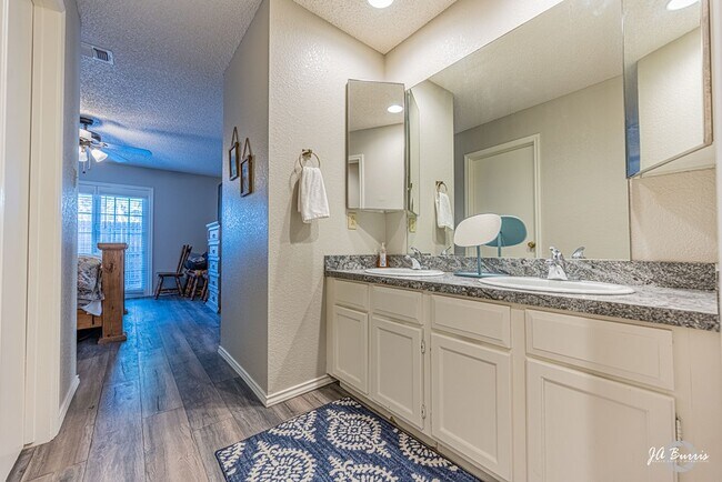 Building Photo - 4513 Fairgate Dr