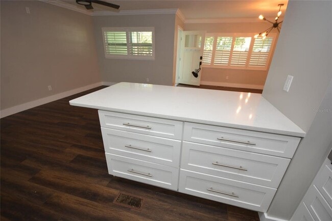 Building Photo - 3006 Vine St