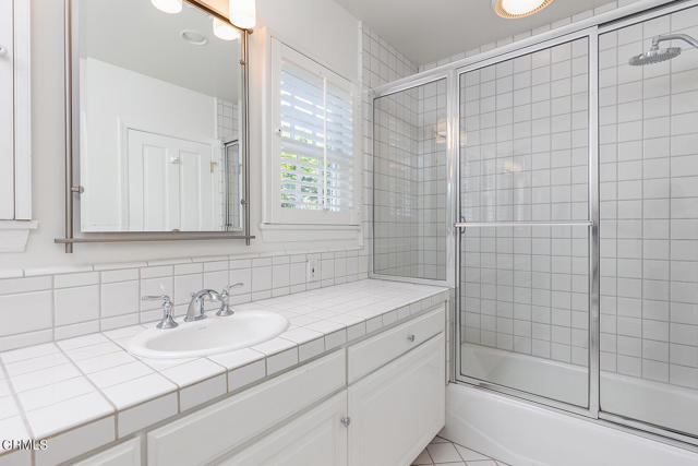 Building Photo - 4650 Encinas Dr