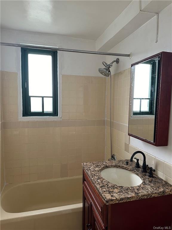 Building Photo - 2200 E Tremont Ave