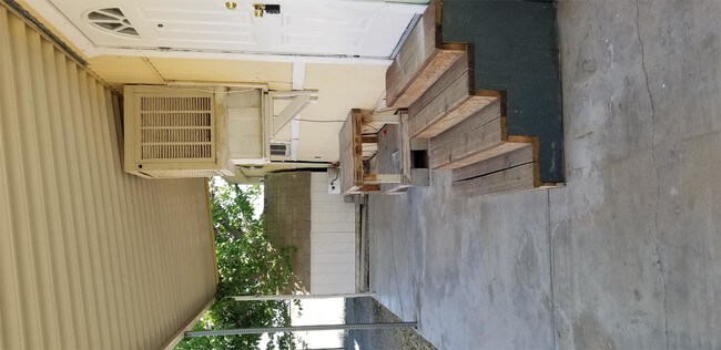 Building Photo - 680 East St