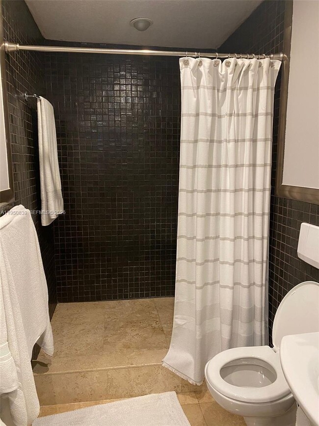 Building Photo - 13499 Biscayne Blvd