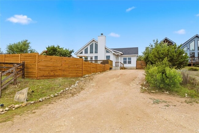 Building Photo - 10412 Parkwood Dr