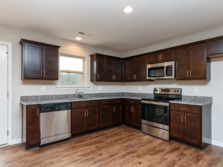 Building Photo - 1421 Tamarino Dr