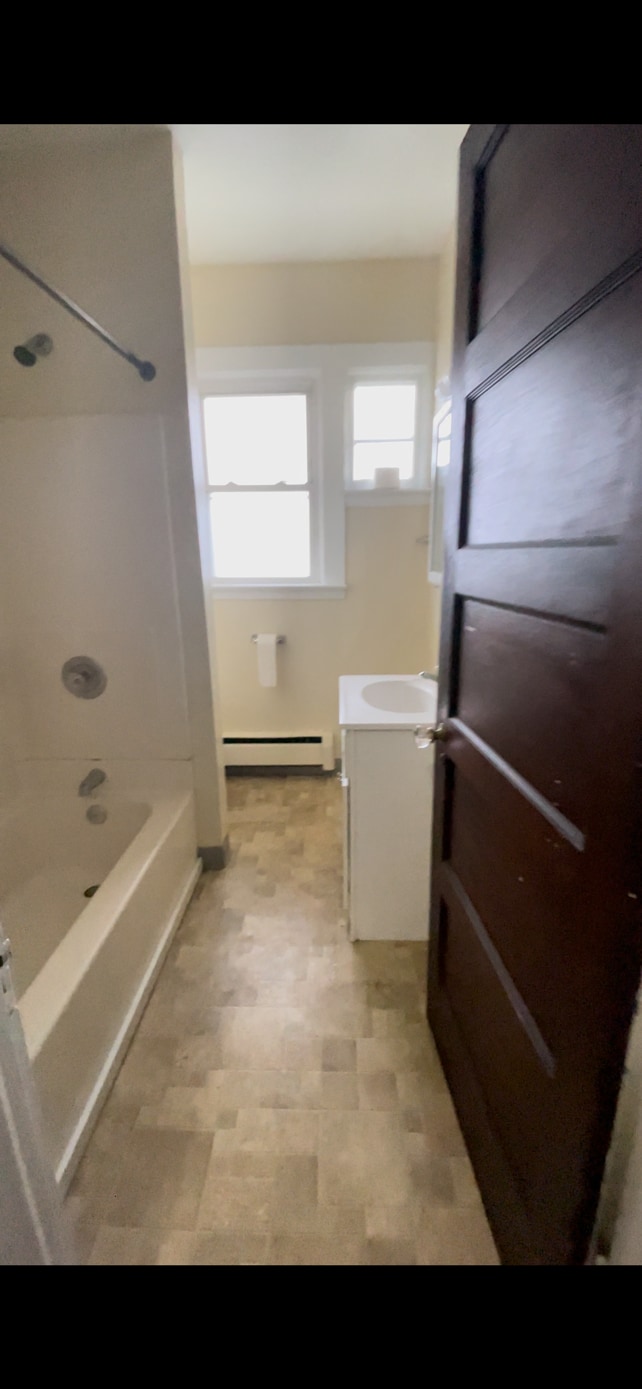Building Photo - 142 Winspear Ave
