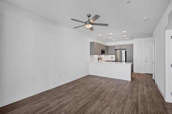 Building Photo - 4801 Springdale Rd