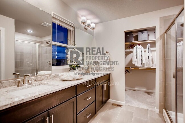 Building Photo - 2711 Tallgrass Ln