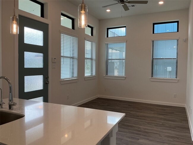 Building Photo - 3259 Loam Ln