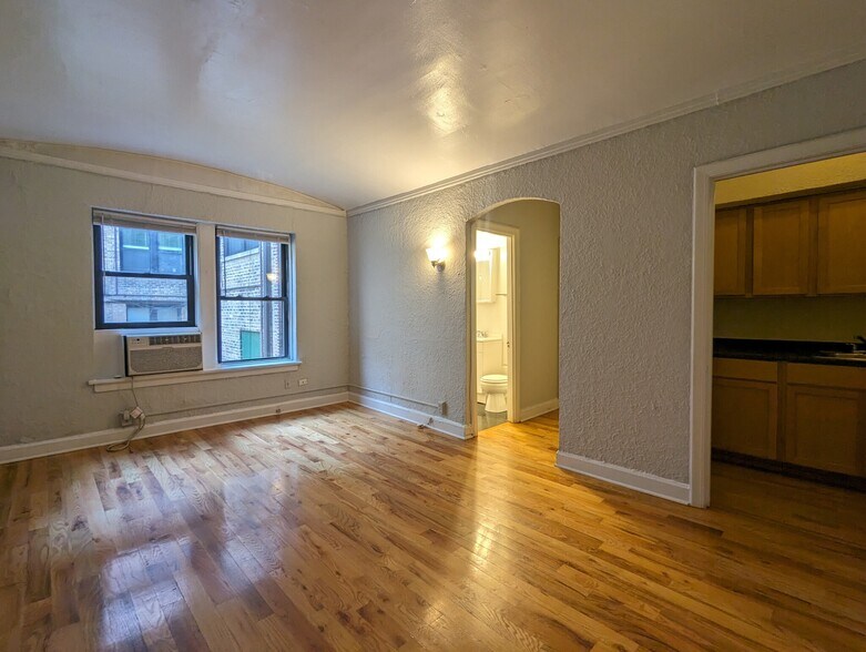 Building Photo - 536 W Arlington Pl